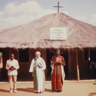 Celebração católica na Capela de S. Simão.